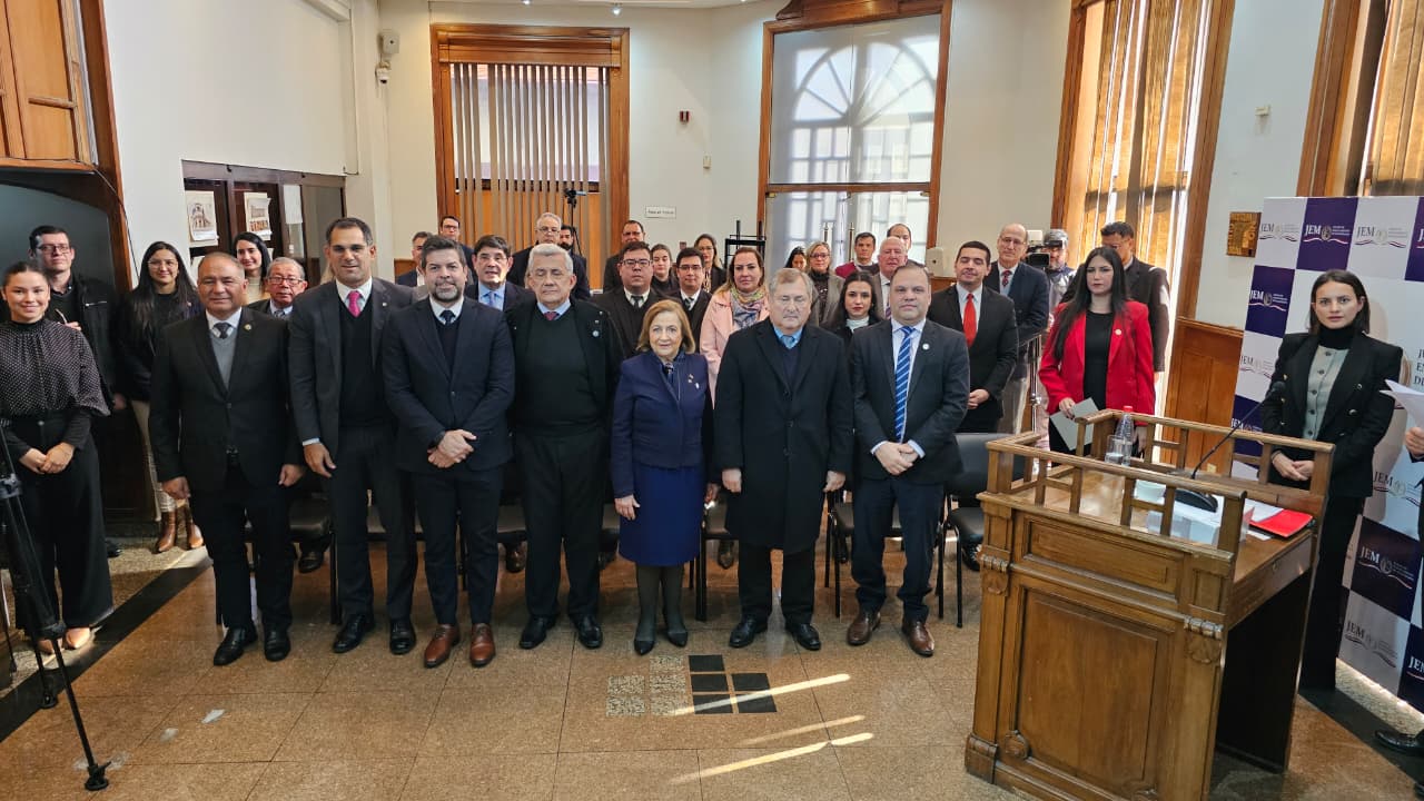 «JEM: una mirada de tres décadas», conferencia conmemorativa por el aniversario de la Constitución Nacional y del Jurado